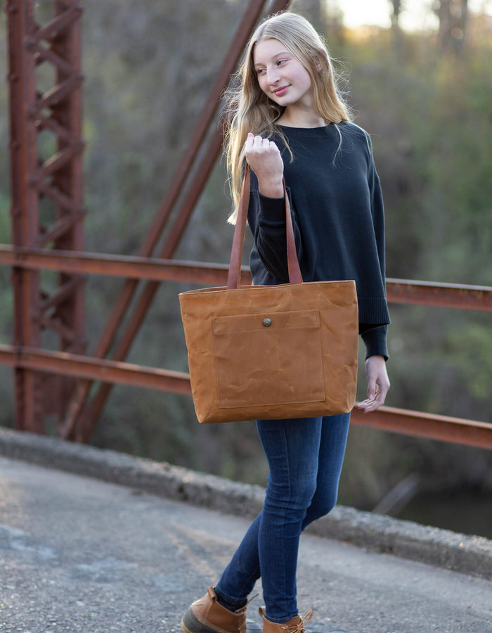 Noodlehead Pepin Tote pattern with front pocket and optional magnetic or recessed zipper closure