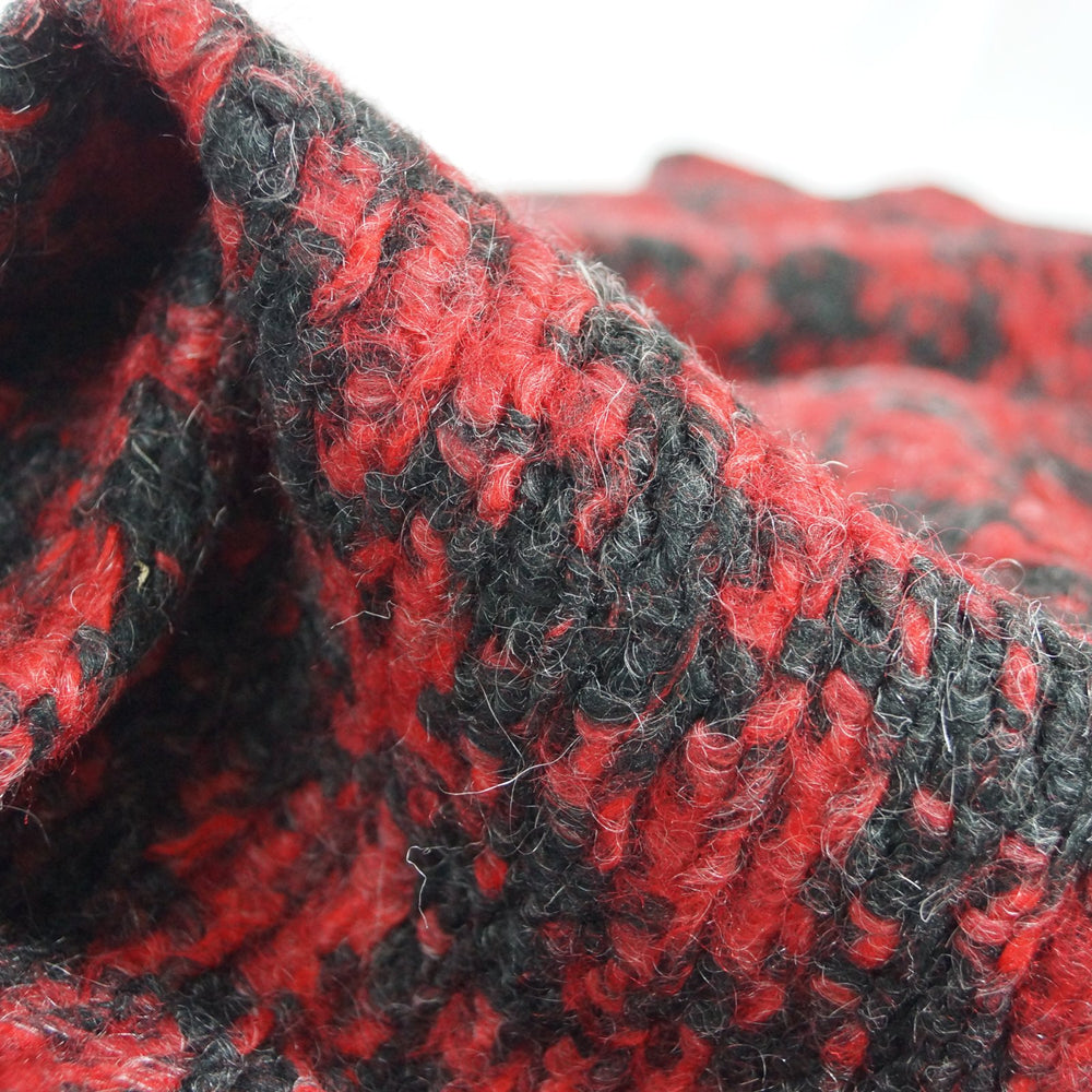 Wool Bouclé Houndstooth Fabric - Plush Textured Coating for Luxury Coats & Blazers