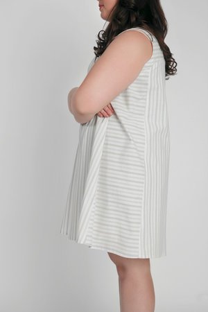 In the Folds Rushcutter Dress sewing pattern – oversized A-line dress with two style variations and illustrated instructions.