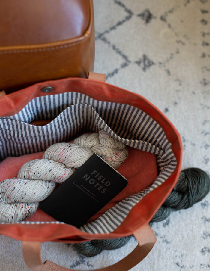 Noodlehead Pepin Tote pattern with front pocket and optional magnetic or recessed zipper closure